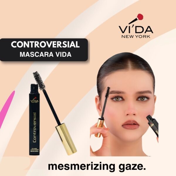 a girl hold a pack of Vida Controversial Mascara